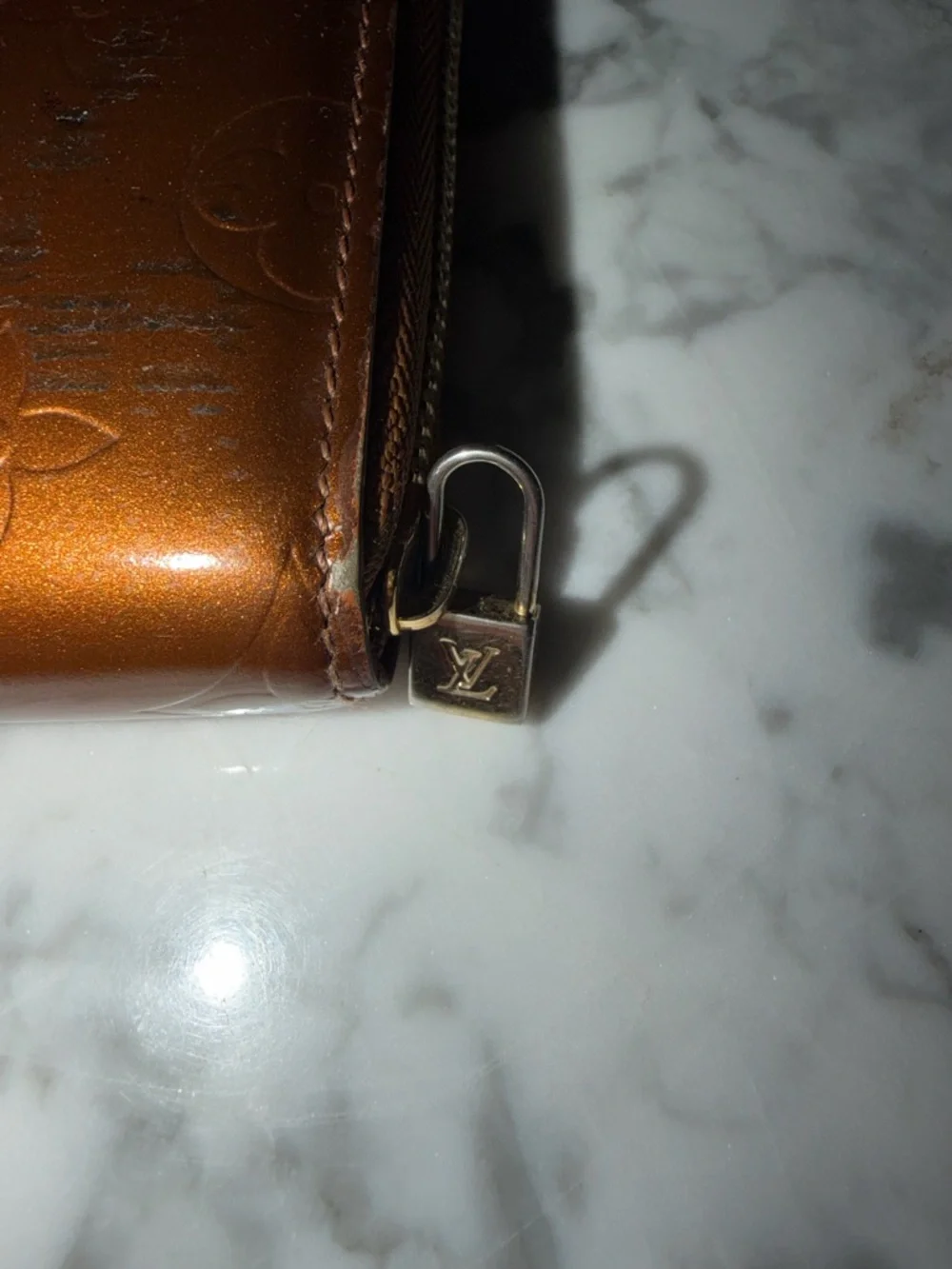 Louis Vuitton Vernis Embossed Monogram Zip Wallet in Metallic Cognac - Picture 4 of 8